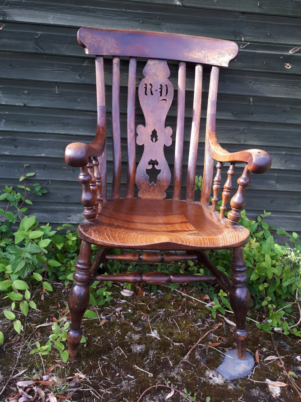 Large 19th century original Windsor armchair View III