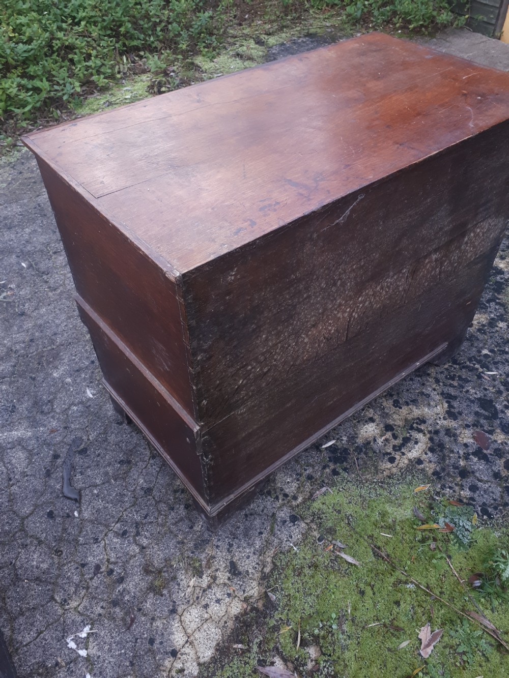 Good original untouched Late Georgian oak mule chest View IV
