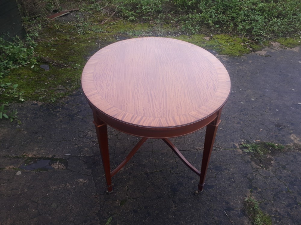 Large Edwardian oval satinwood occasional table  View IV