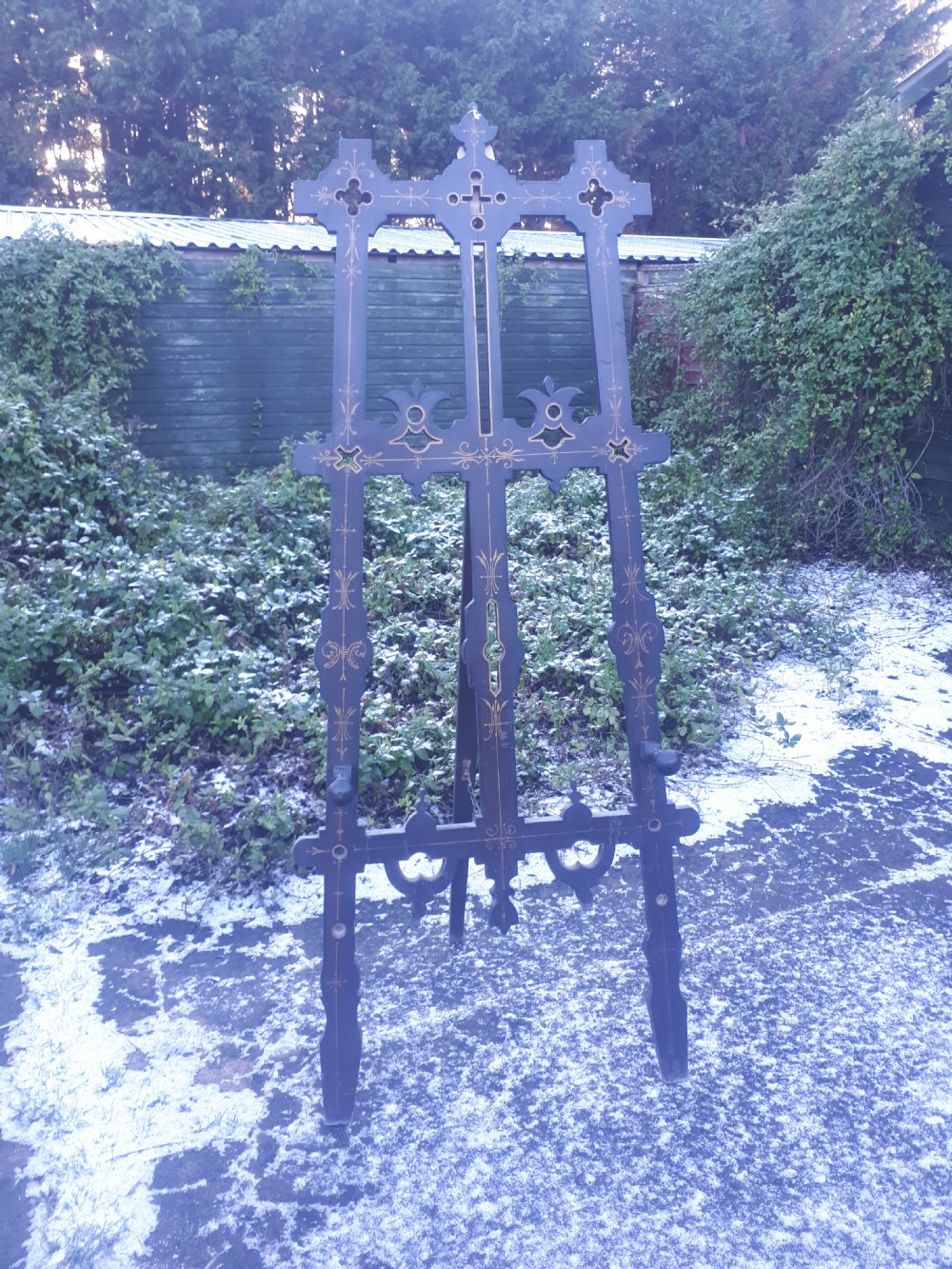 Late 19th century Gothic picture display easel View III