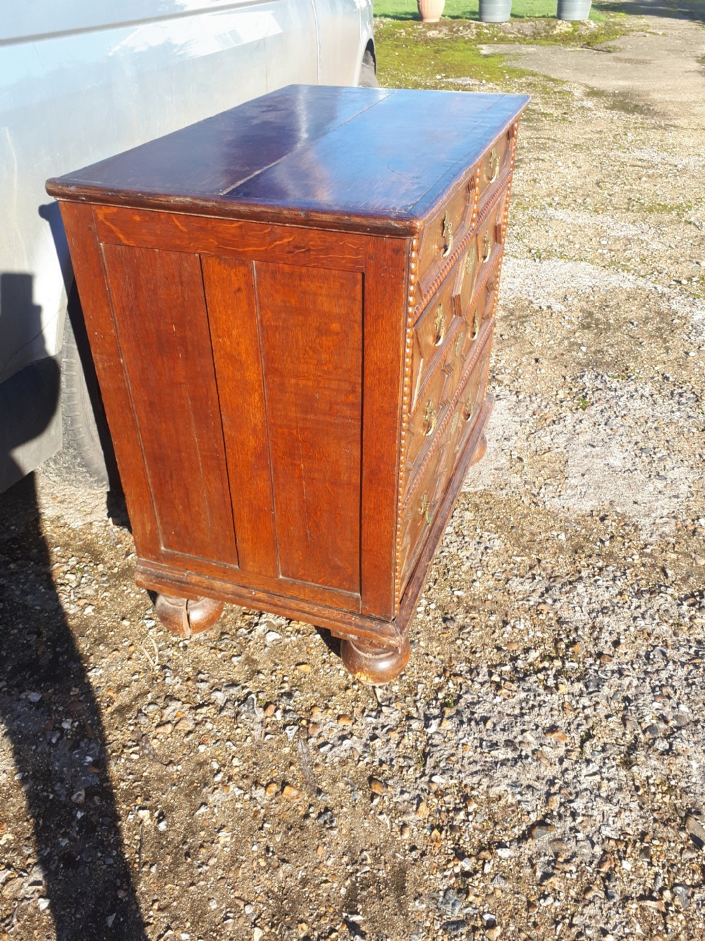 18th century oak chest of drawers. View V