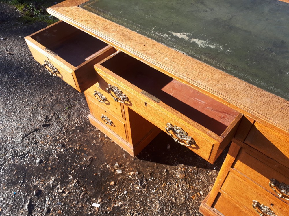 Late Victorian  oak kneehole pedestal desk  View II