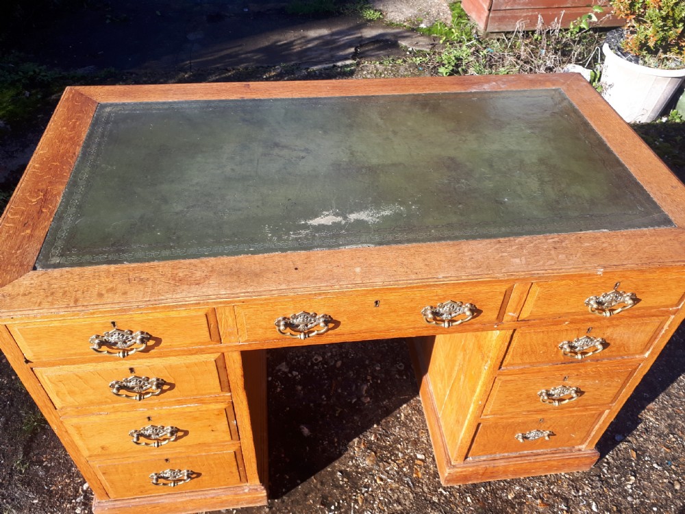 Late Victorian  oak kneehole pedestal desk  View IV