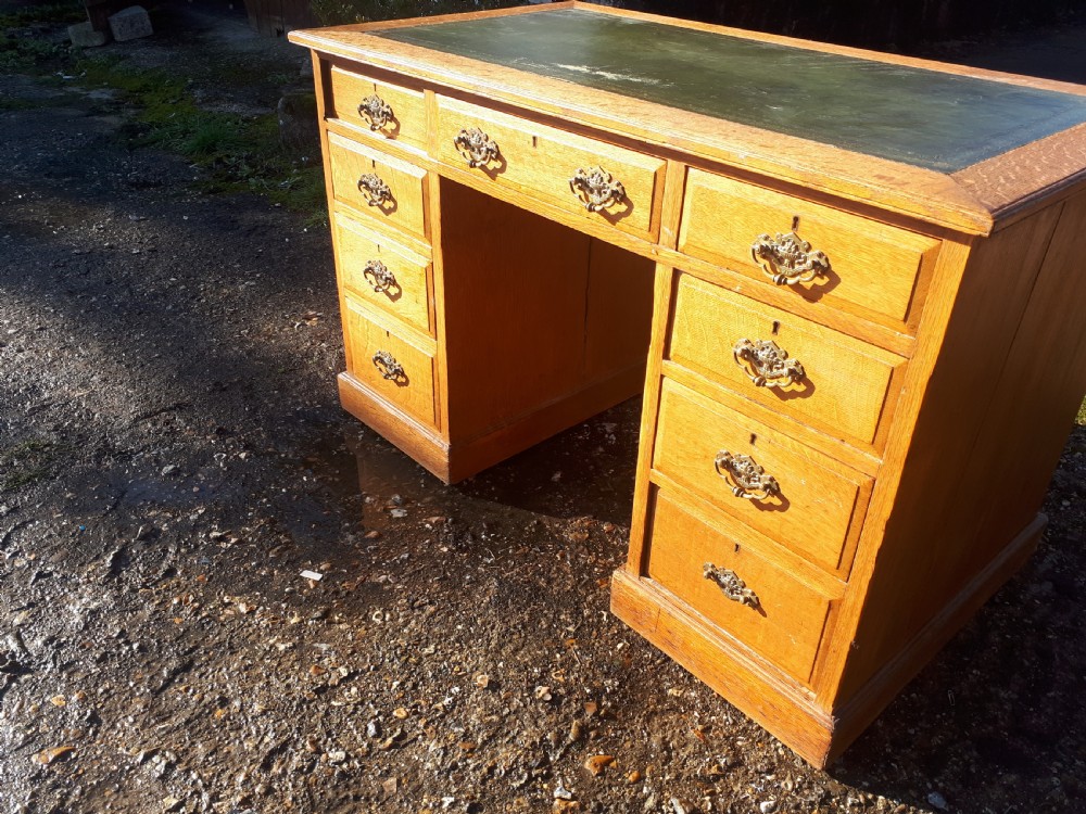 Late Victorian  oak kneehole pedestal desk  View VIII