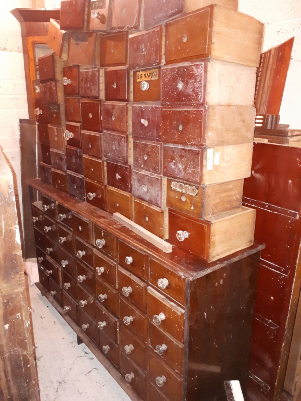 Chemist shop fittings