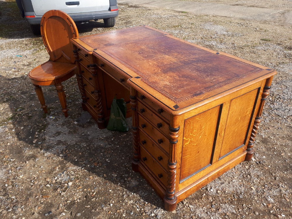 Very good free standing oak pedestal desk View VI