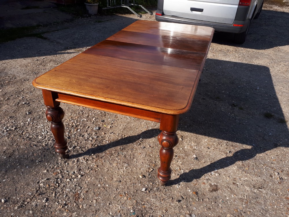Early Victorian mahogany 2 leaf extending dining table  View VI