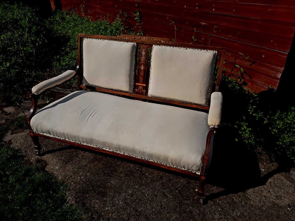 Good quality inlaid rosewood settee