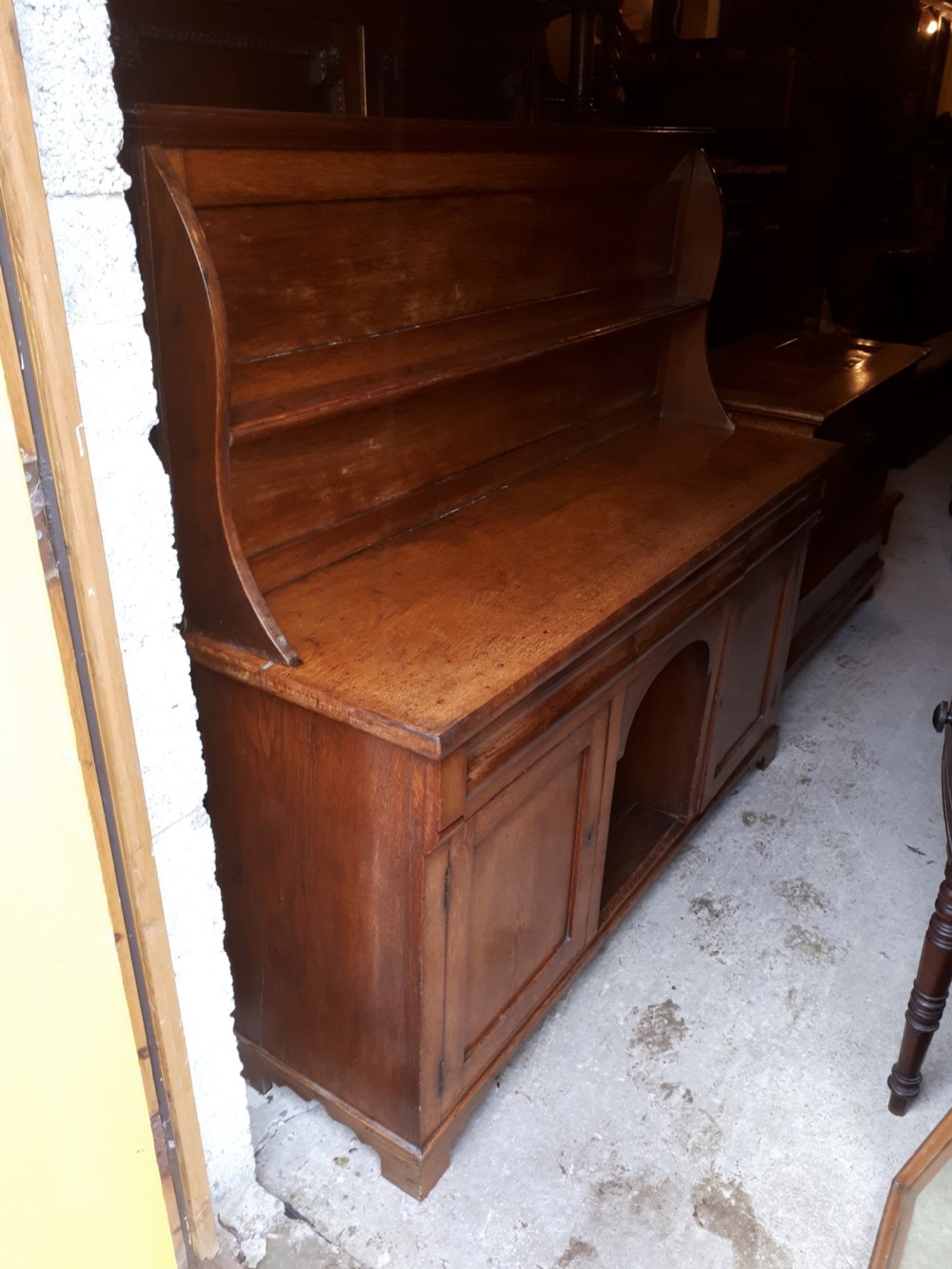 Mid 19th century oak dresser View V