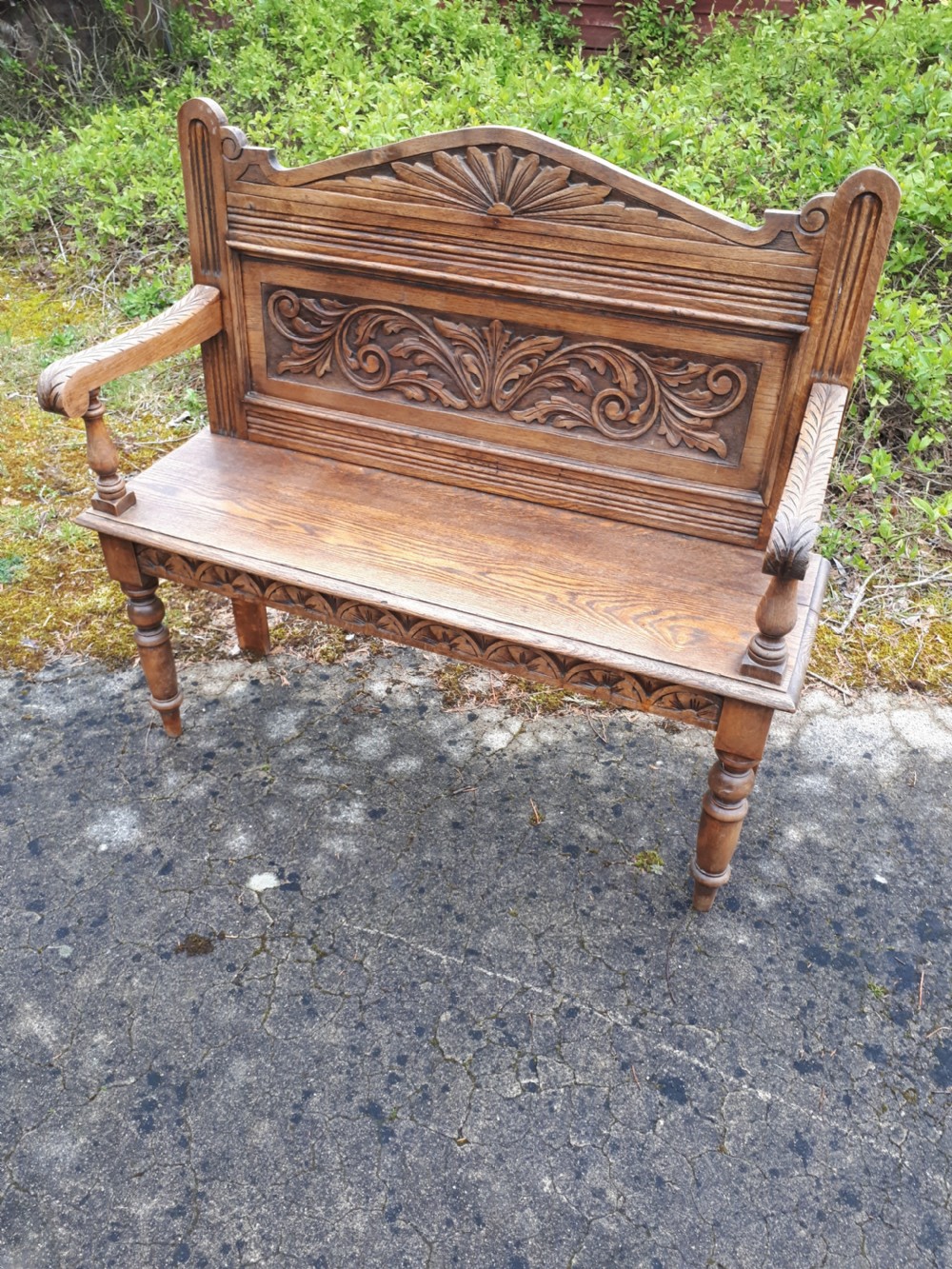 Late Victorian carved oak hall seat View III