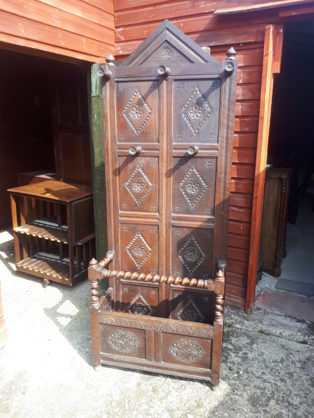 Neat Country house panelled oak hall stand