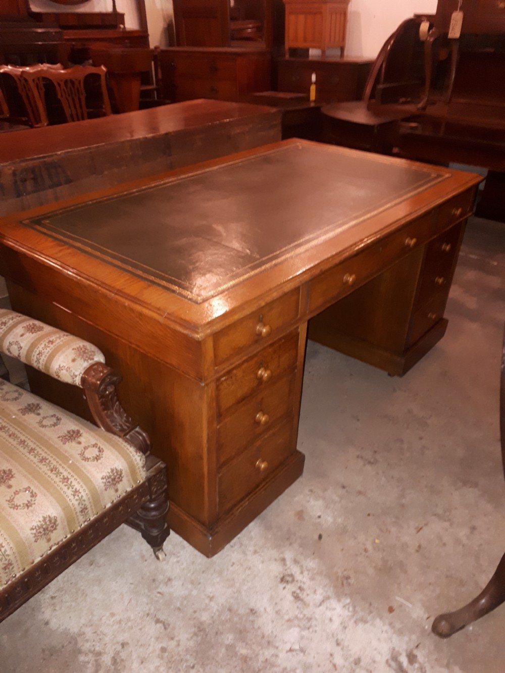 Large Late Victorian oak kneehole pedestal desk  View II