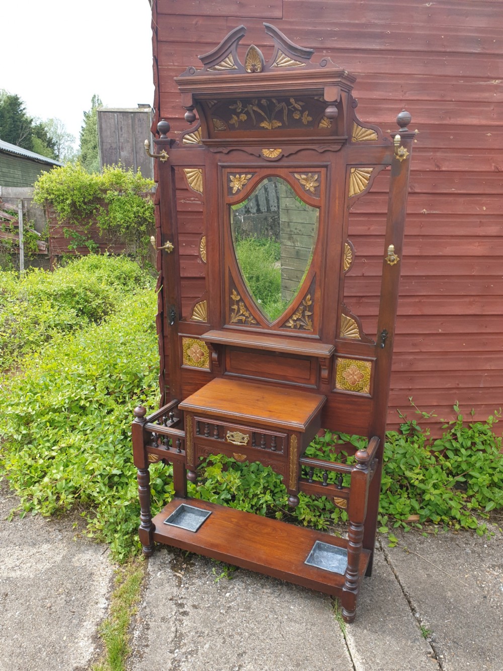 Late 19th century carved and gilt hallstand