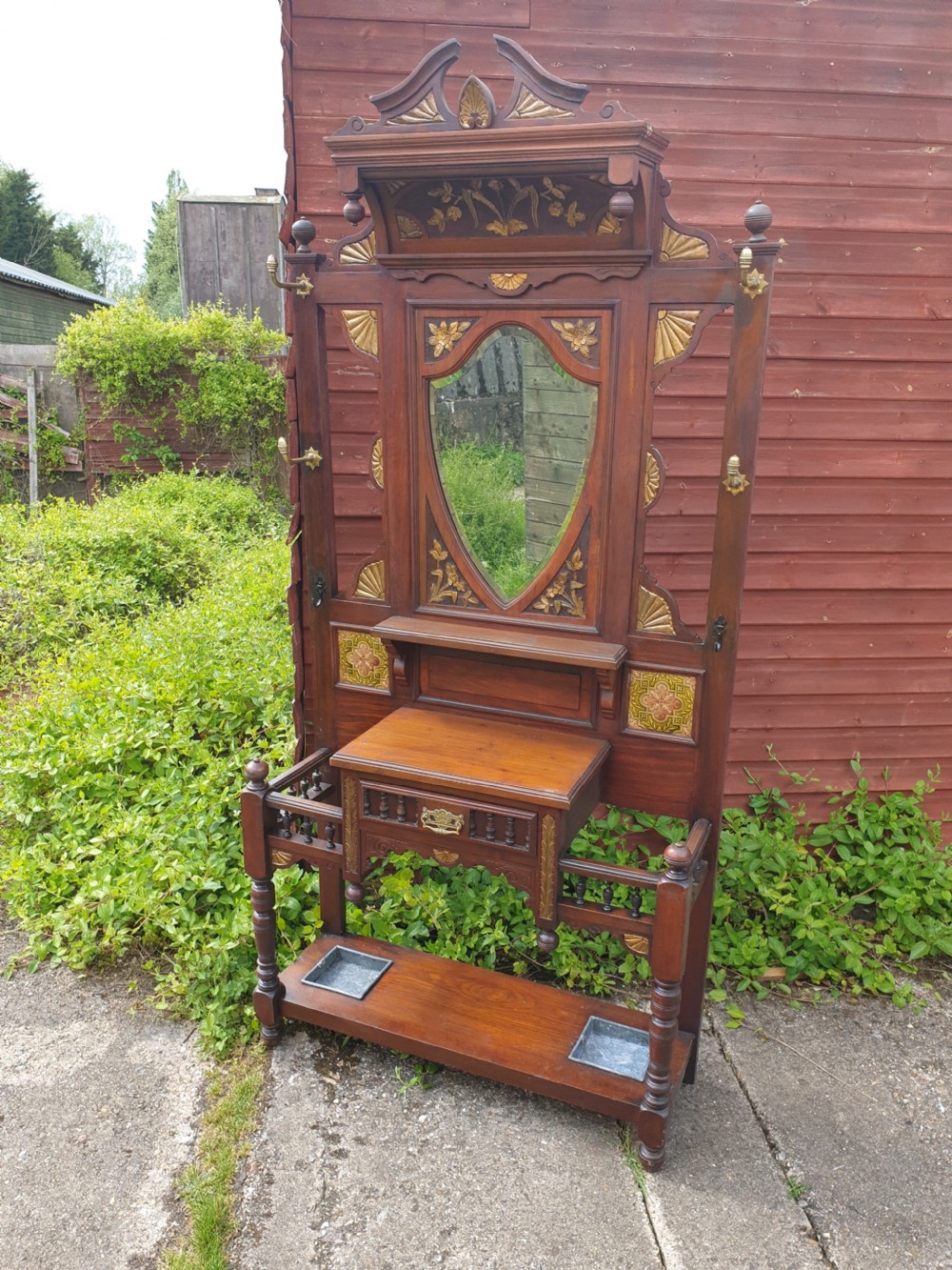 Late 19th century carved and gilt hallstand View V
