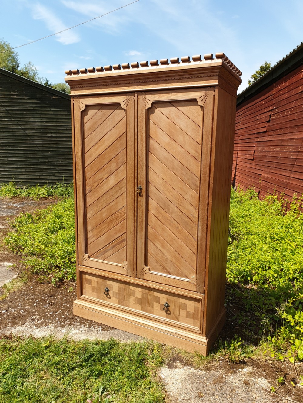Good late 19th century hanging wardrobe 