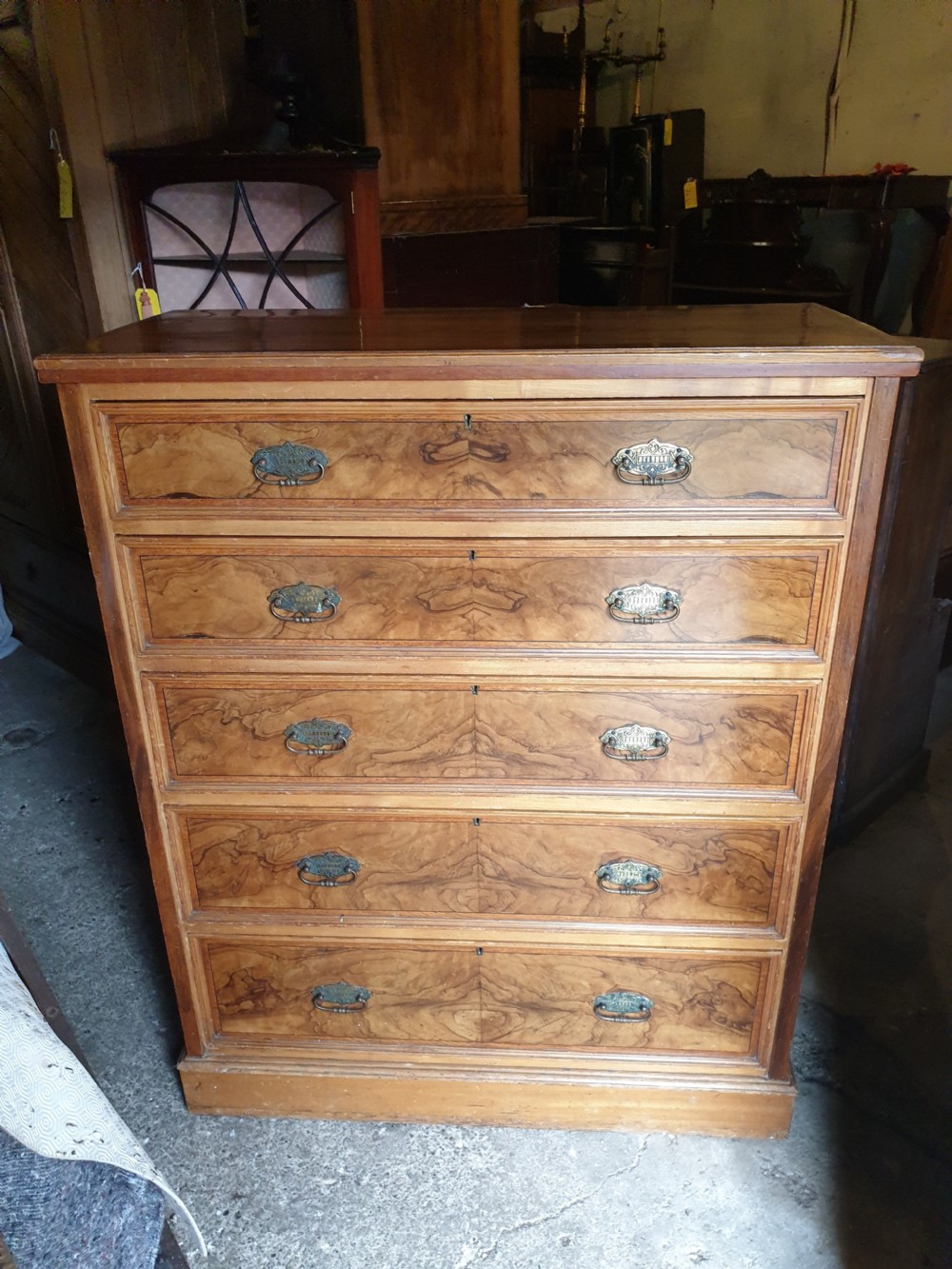 Good practical late 19th century chest of 5 drawers 