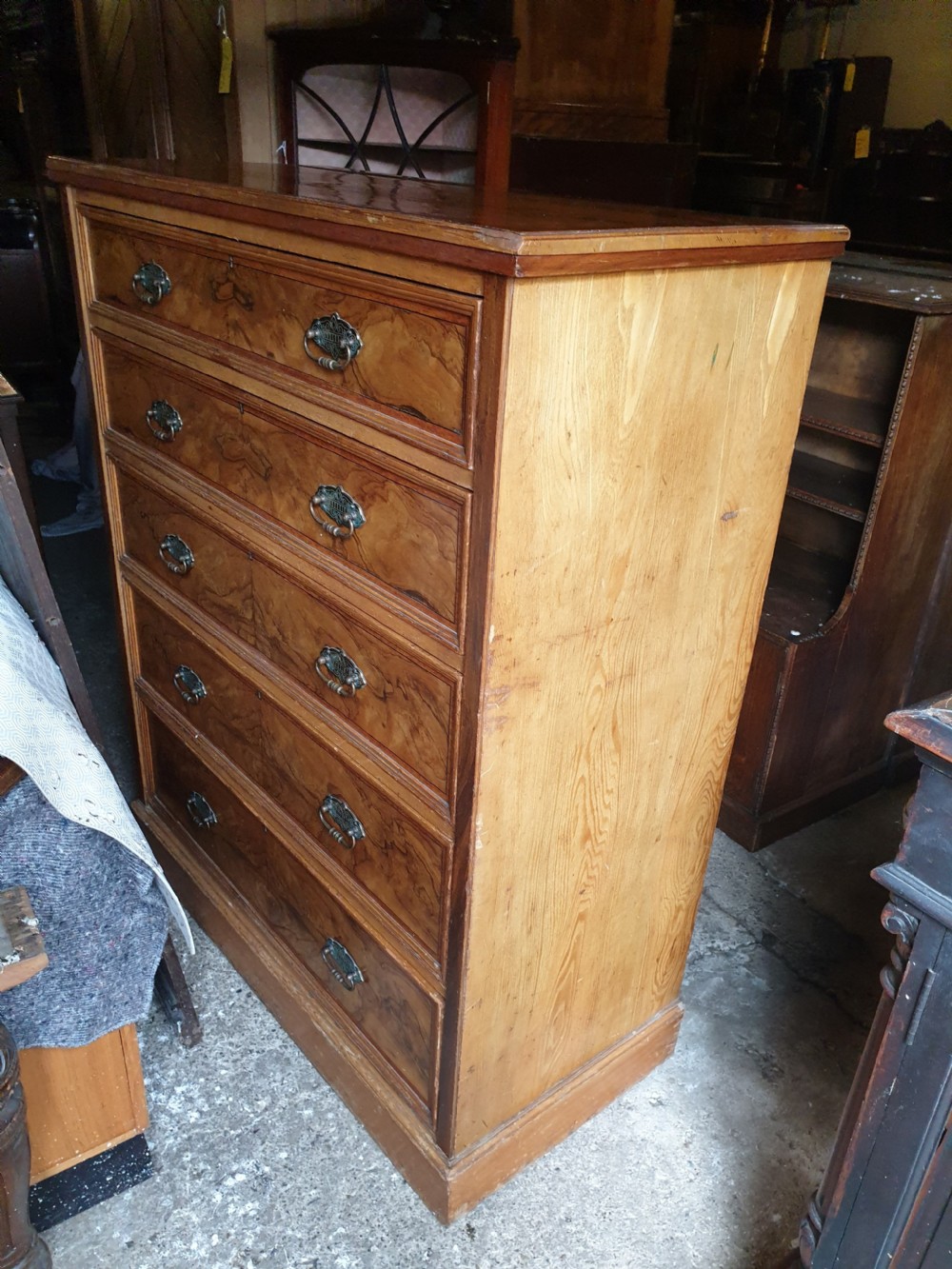 Good practical late 19th century chest of 5 drawers  View III