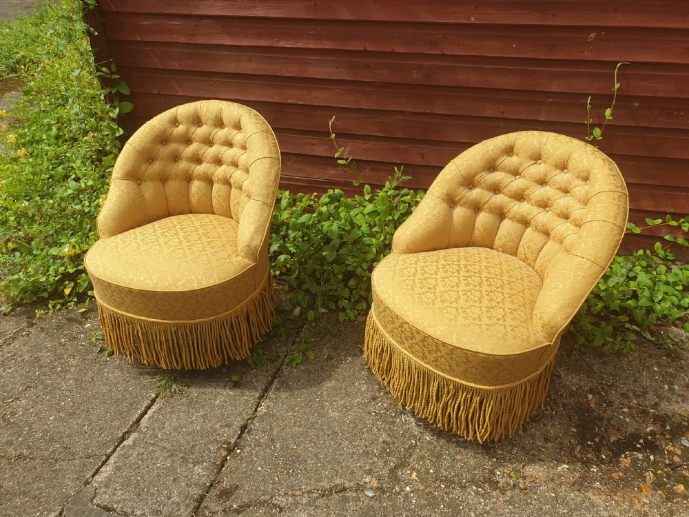 Pair of good upholstered button back bedroom chairs View II