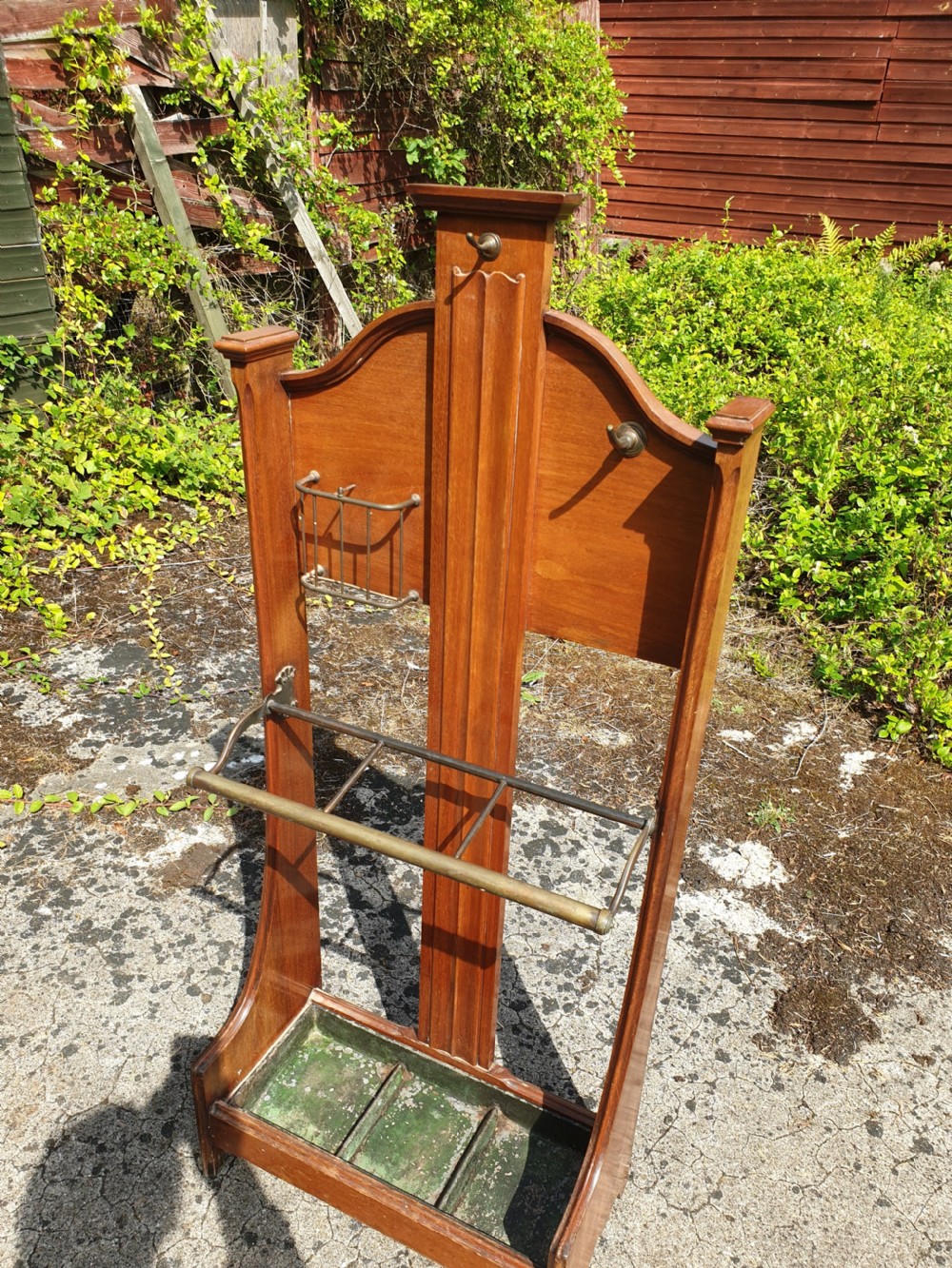 Late 19th century umbrella and stick stand View IV