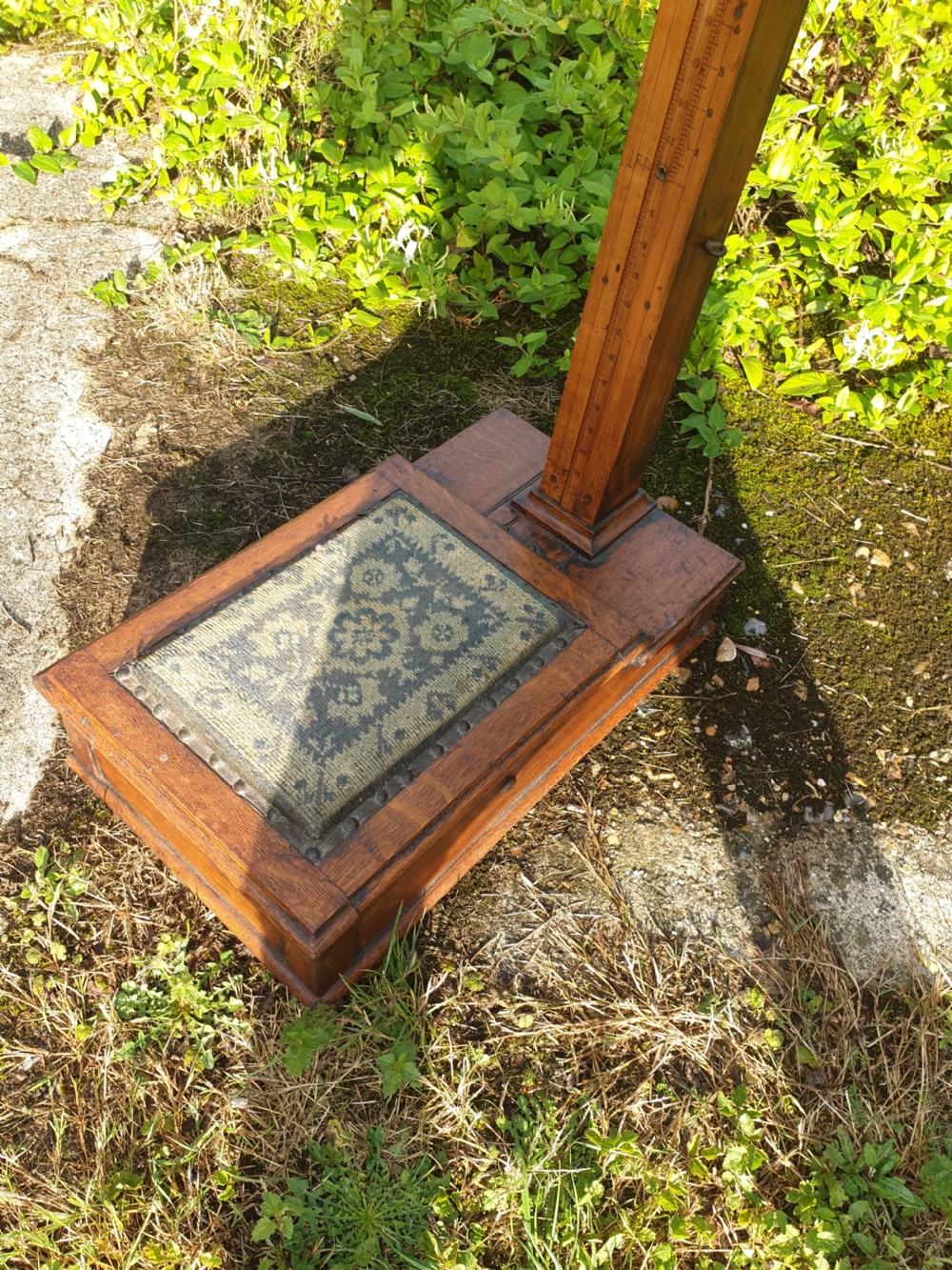 Good set of Avery scales View VI