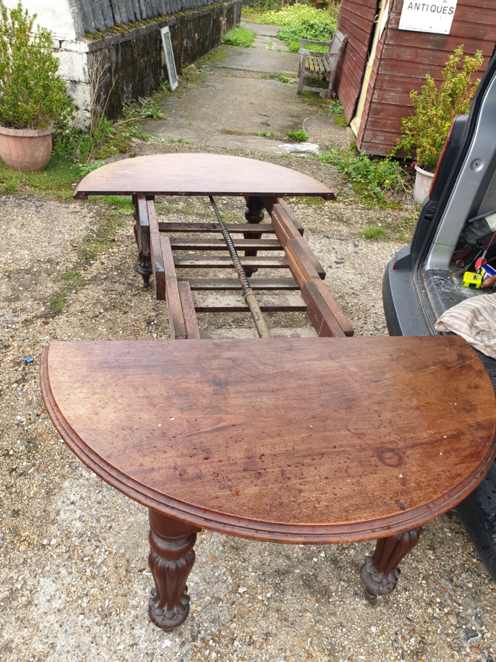 Mid 19th century round extending mahogany 8 foot dining table  View IV