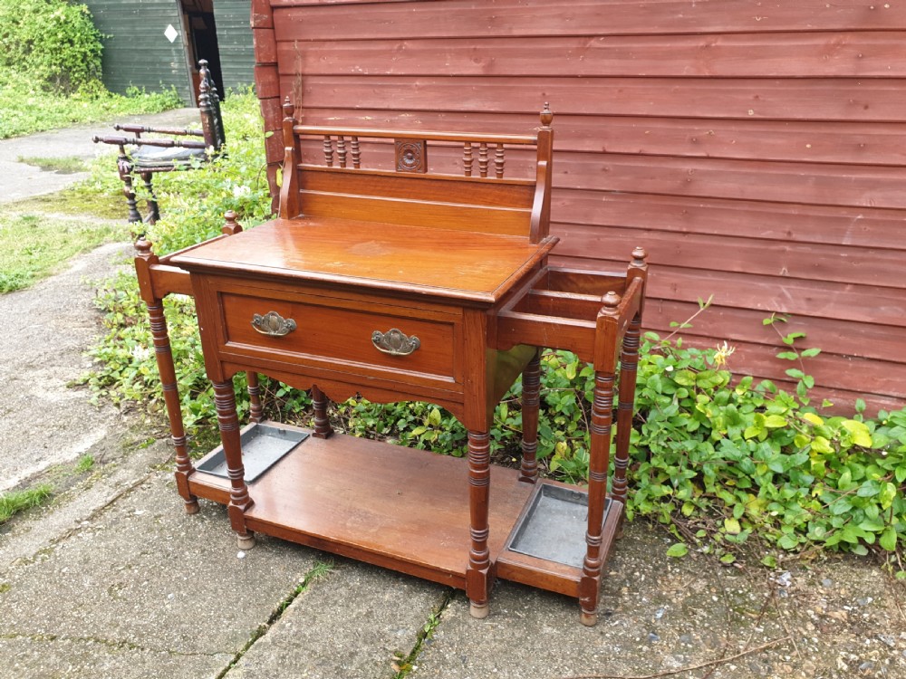 Useful late Victorian hall table umbrella stand 