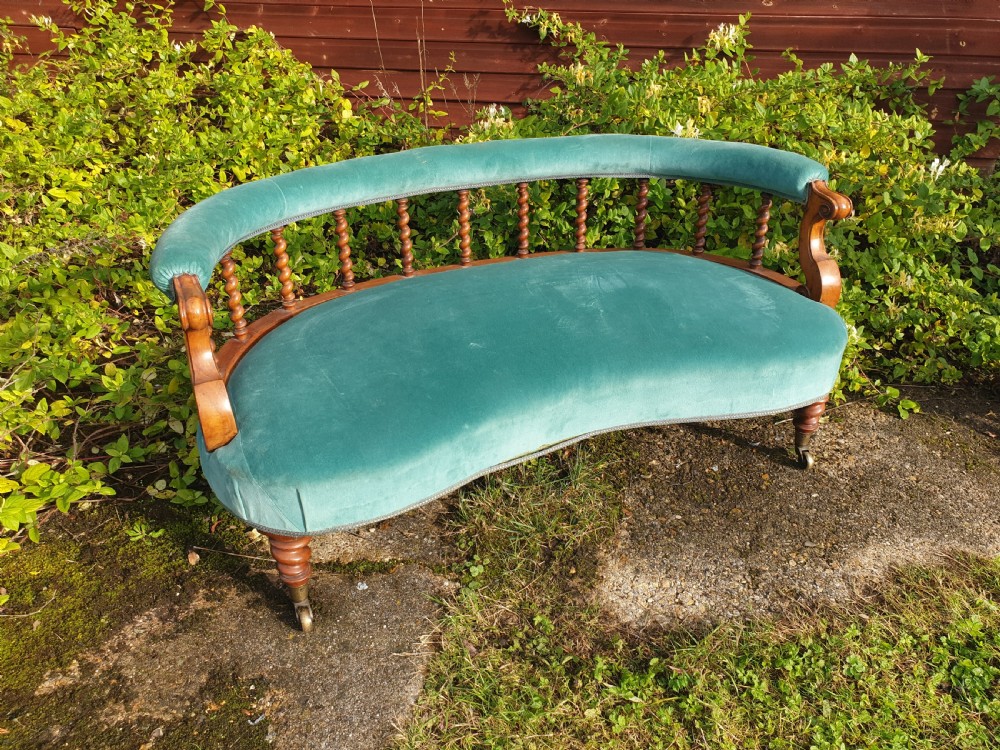 Victorian window seat in the manner of Hindley & Sons. 