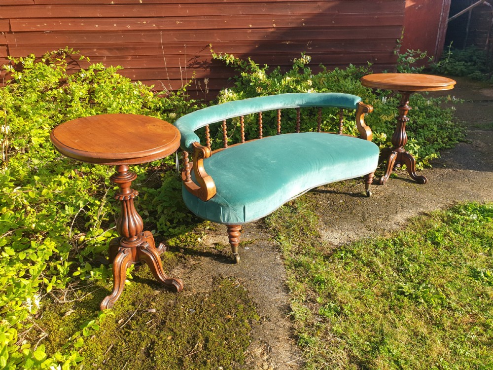Victorian window seat in the manner of Hindley & Sons.  View VI