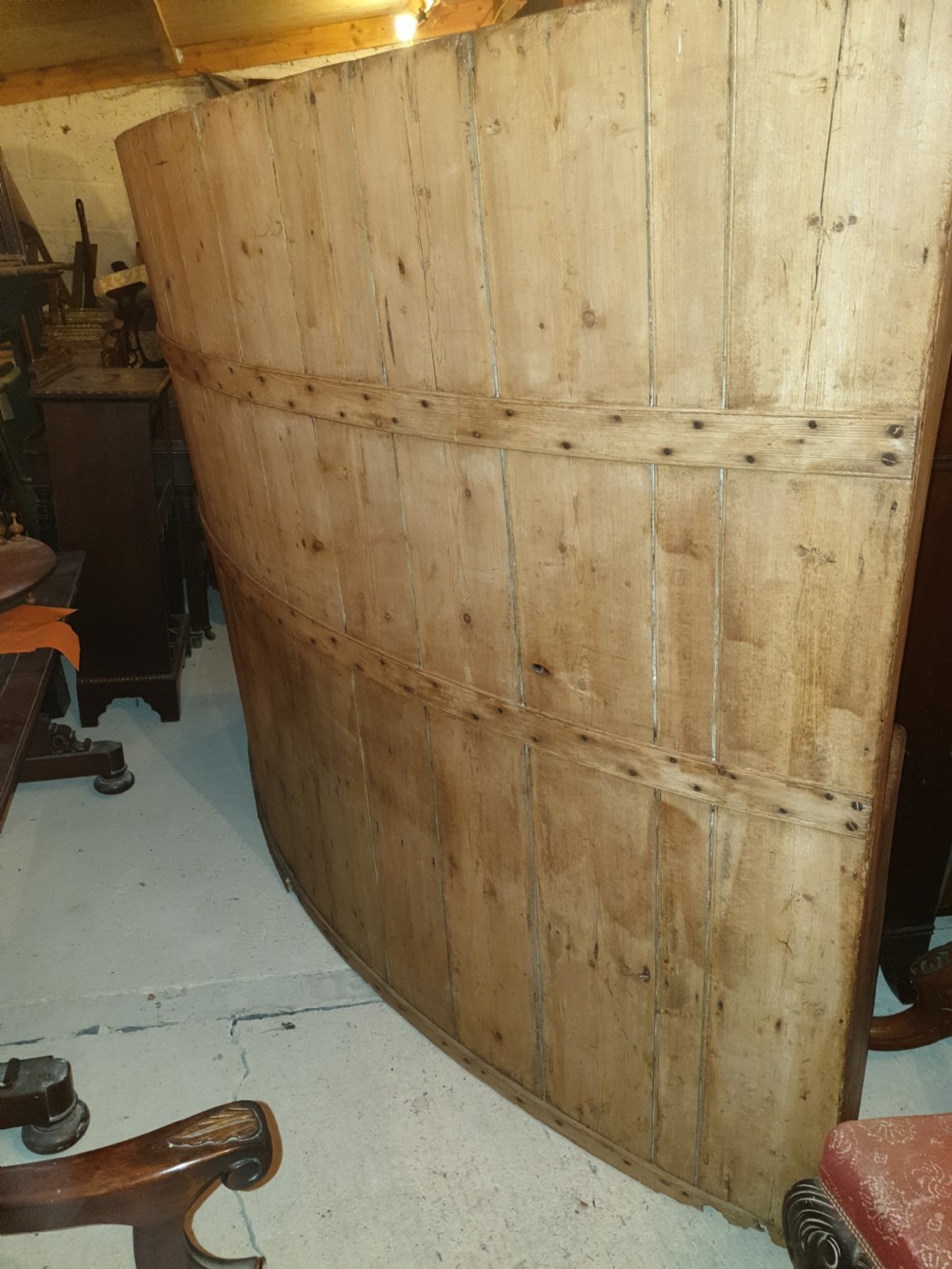 Large Late Georgian bow back settle  View II