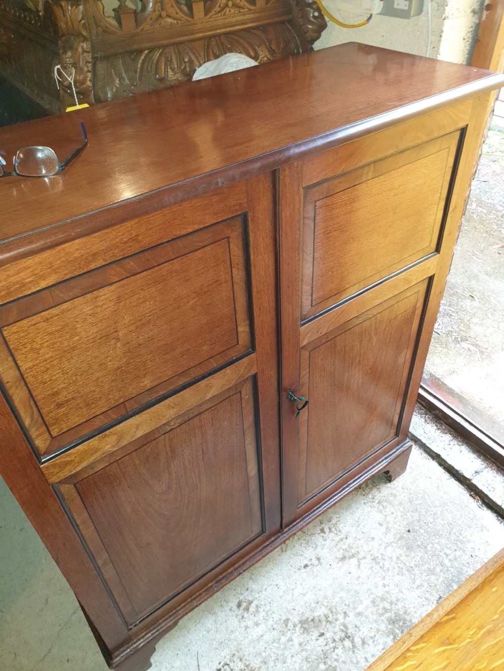 Good practical early 19th century mahogany cupboard  View VI