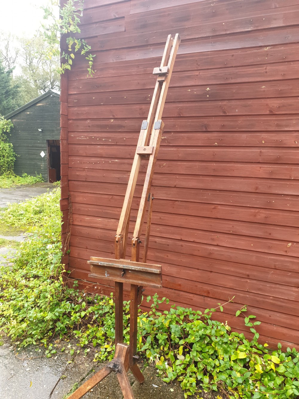 All singing and dancing artists travelling painting easel  View VII