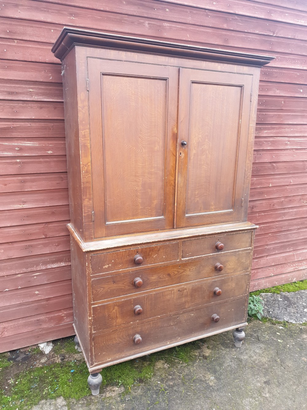 Good totally original early Victorian scumbled pine linen cupboard  View II