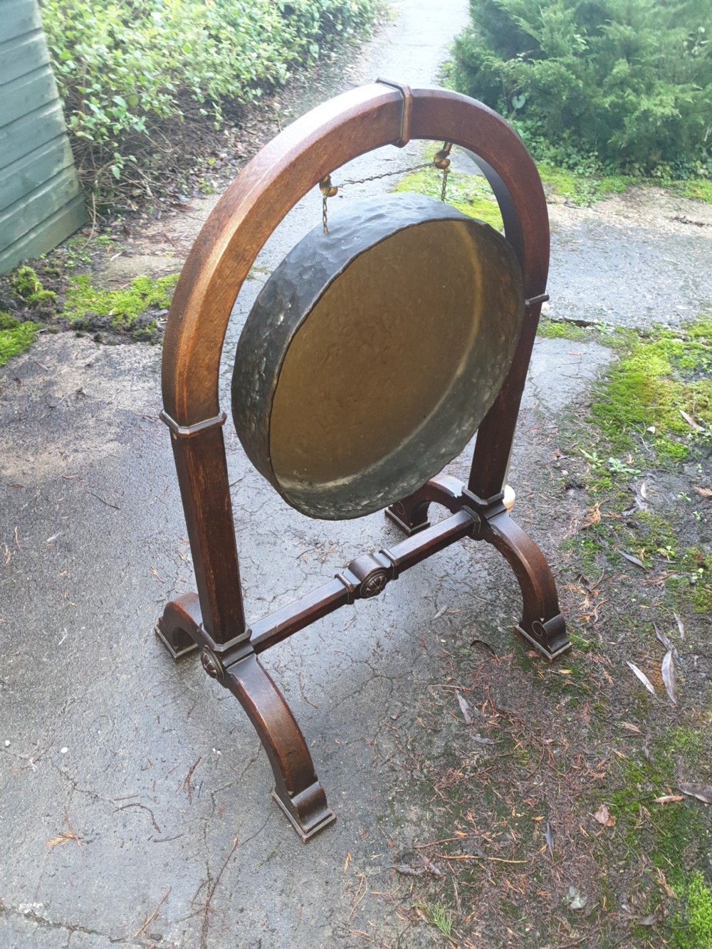 Late Victorian oak Gothic dinner gong. View III