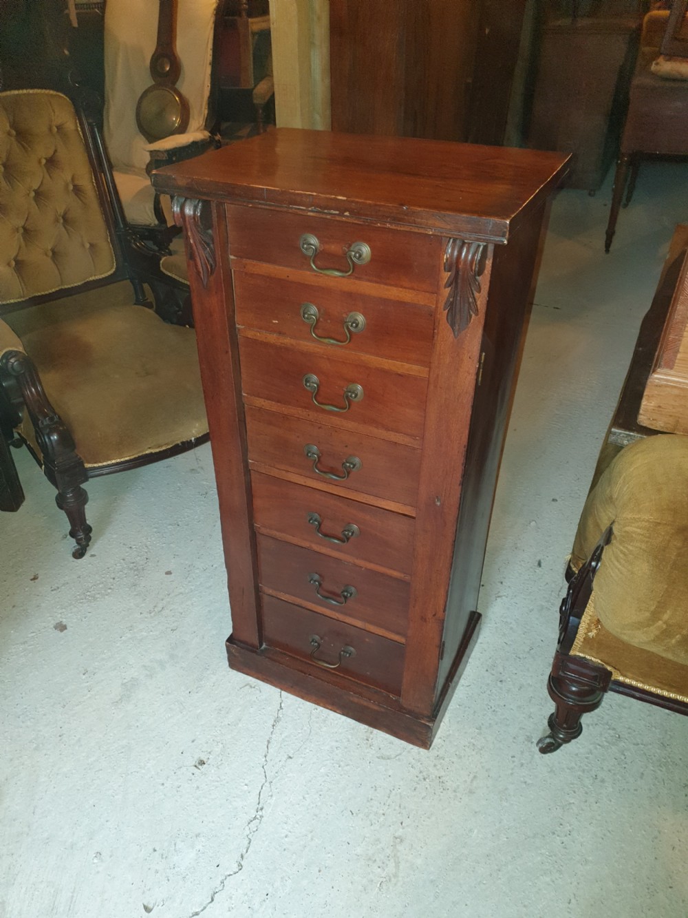 Late Victorian mahogany Wellington chest