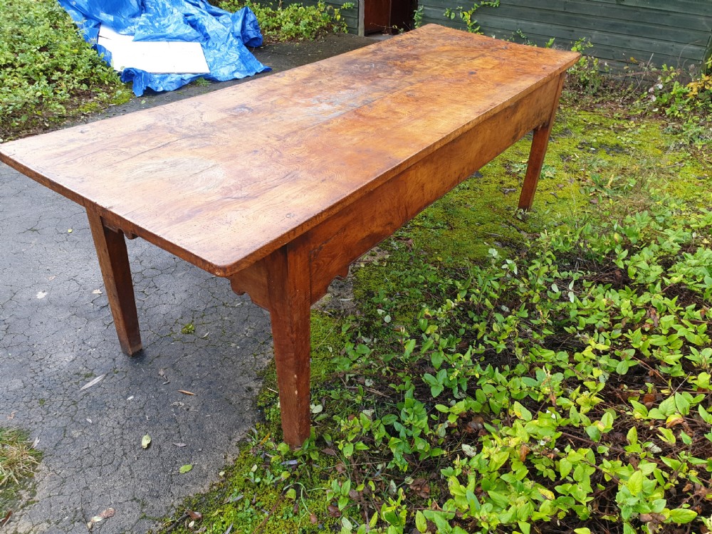 Large 19th century country house serving table View VI