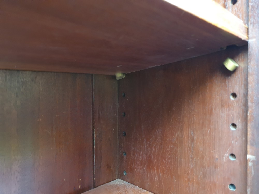 Edwardian inlaid mahogany 2 door cabinet View III