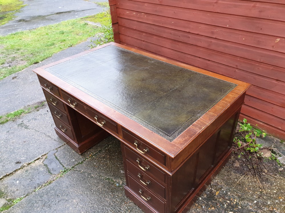 Early 20th century mahogany kneehole pedestal desk  View V