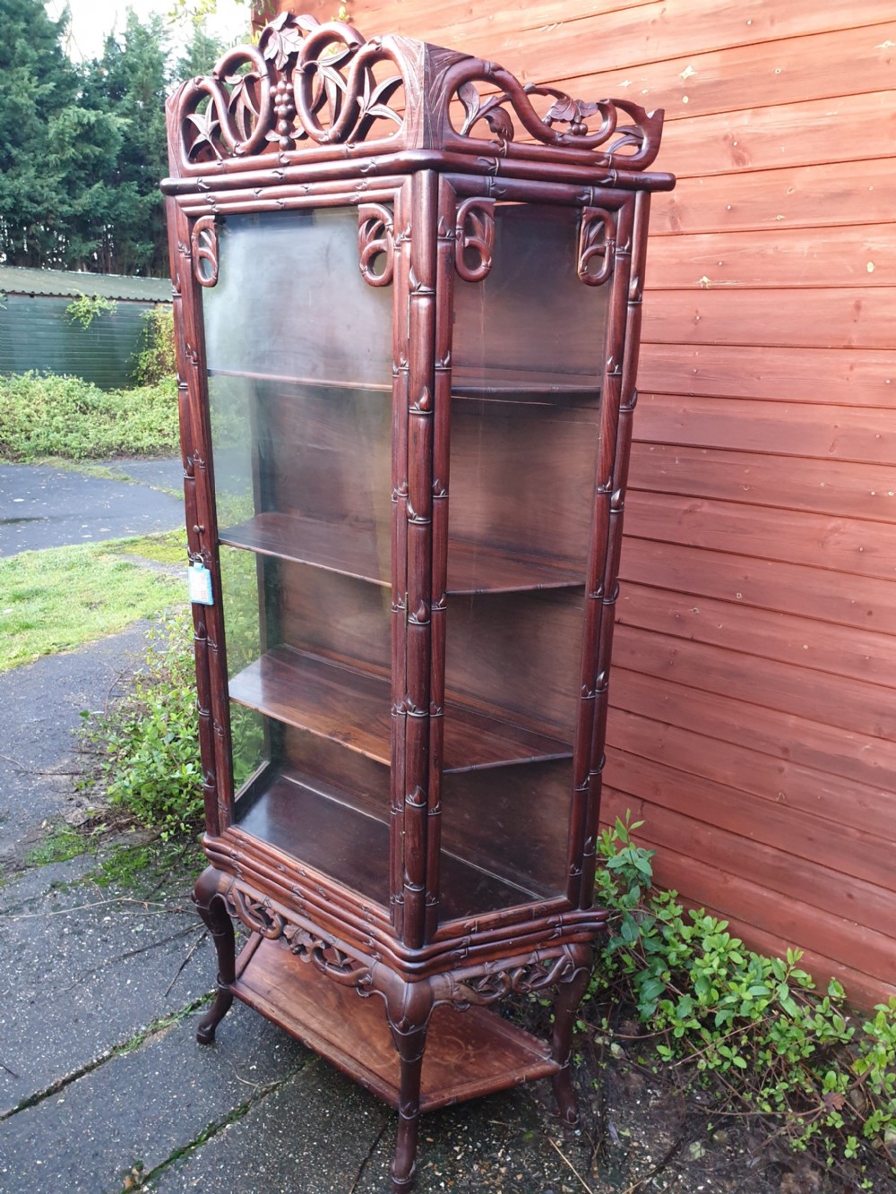 Carved Chinese display cabinet  View III