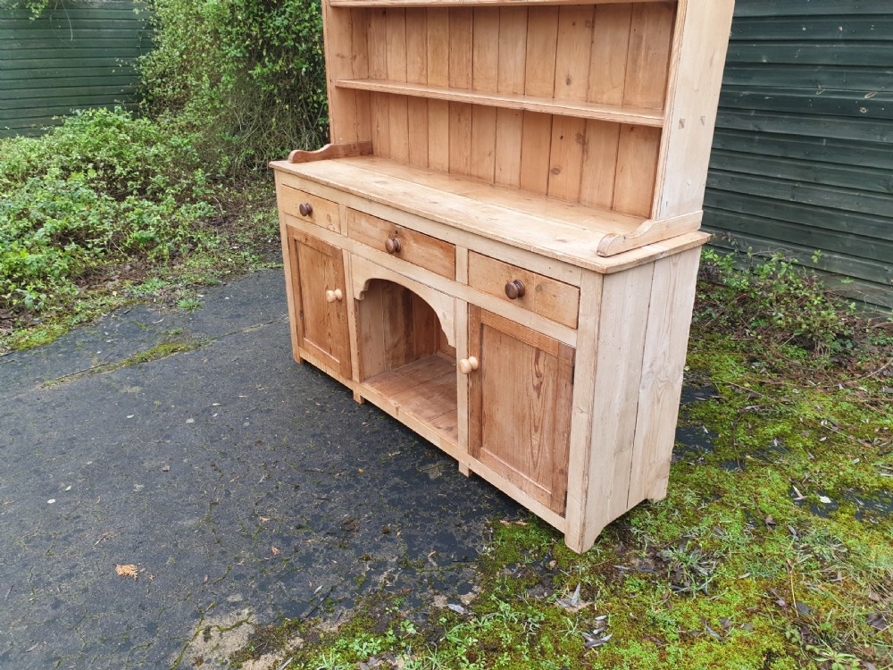19th century pine dog kennel dresser. View III