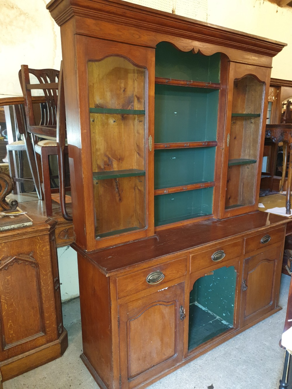 Late Victorian oak dog kennel 2 part dresser.  View V
