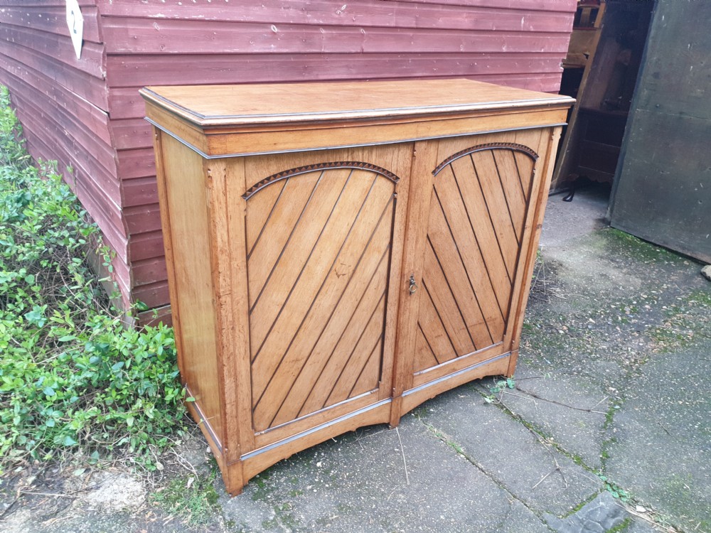 Good sized panelled oak country house cupboard  View IV