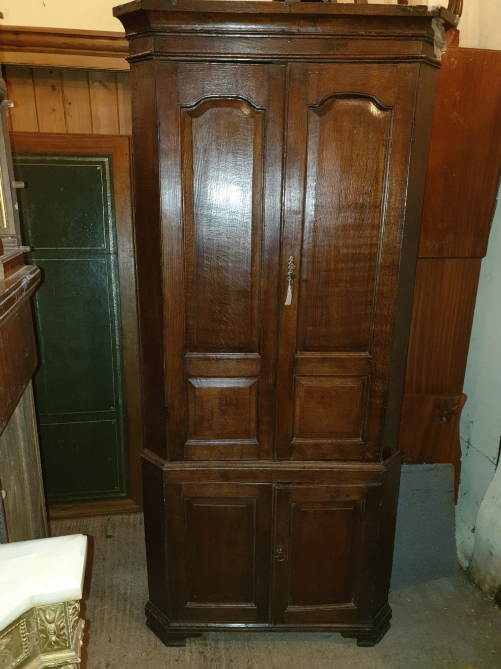 Late Georgian oak corner cupboard 