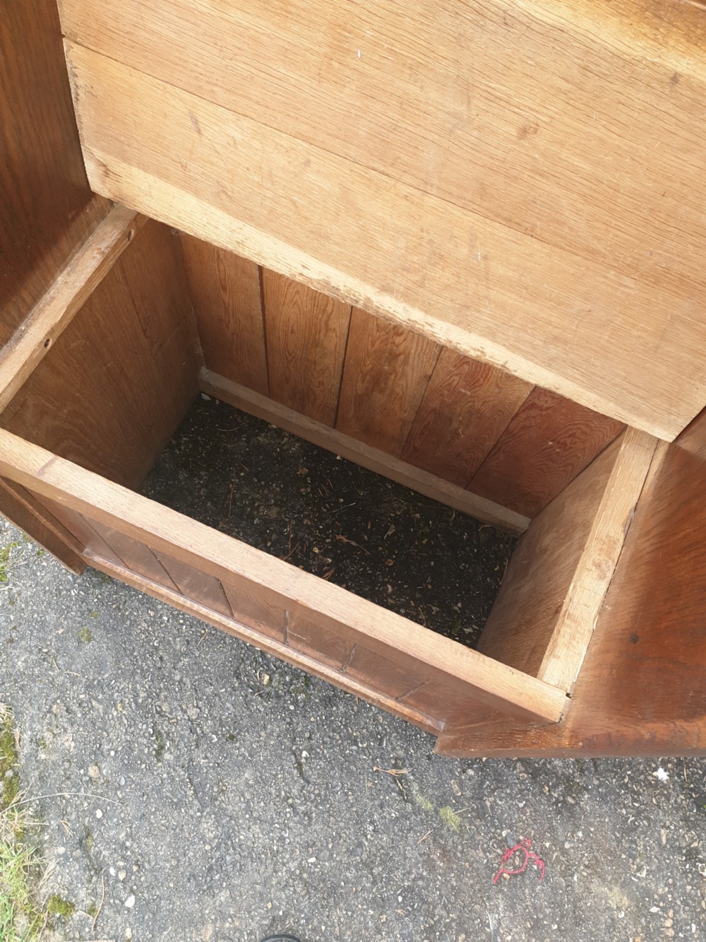 Small oak hall seat with lift up seat. View IV