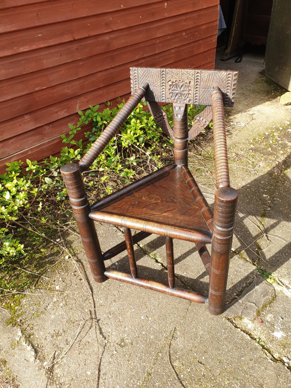 Oak corner chair 