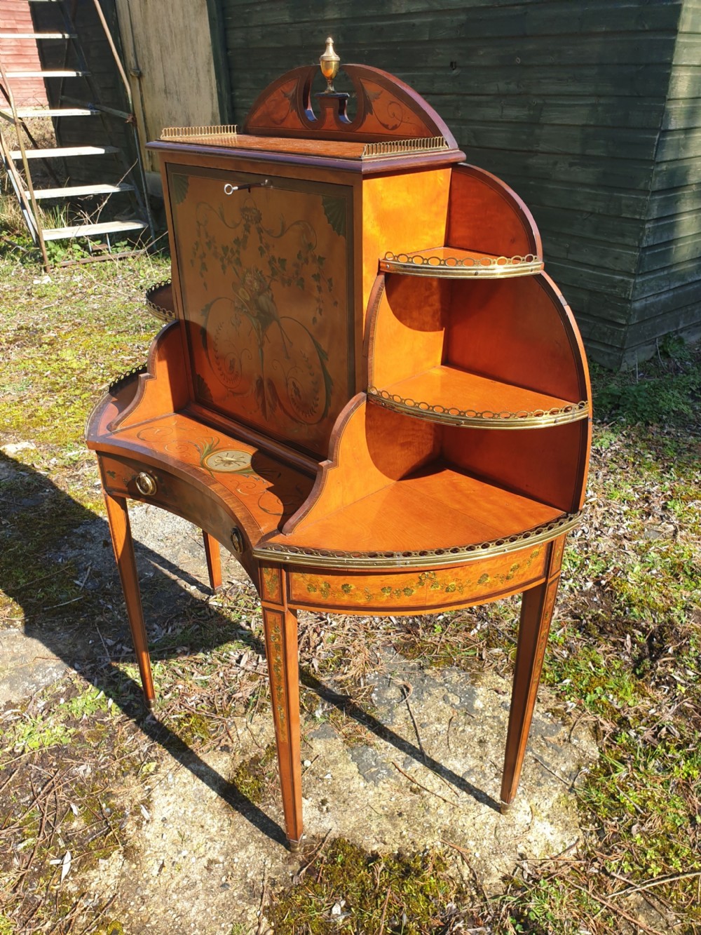 Late Victorian decorated Satinwood Bonjour Du Jour. View V