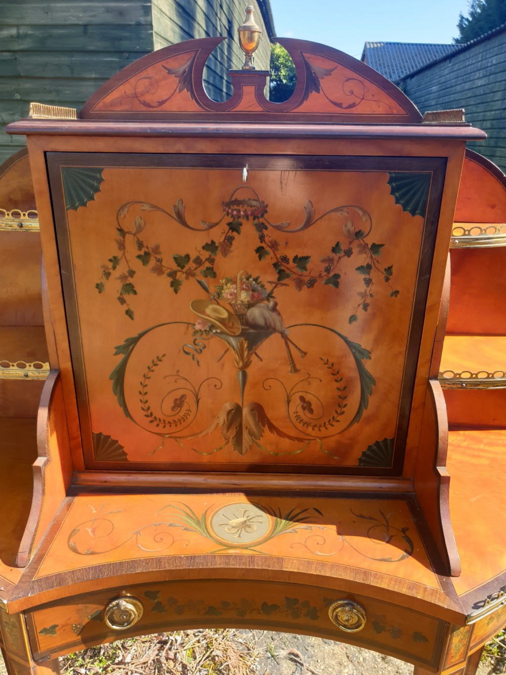 Late Victorian decorated Satinwood Bonjour Du Jour. View VIII
