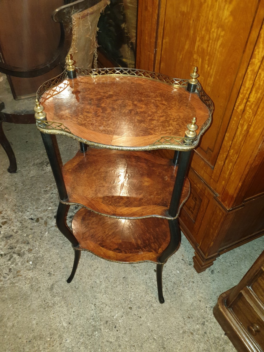 Late Victorian 3 tier Etagere  View V