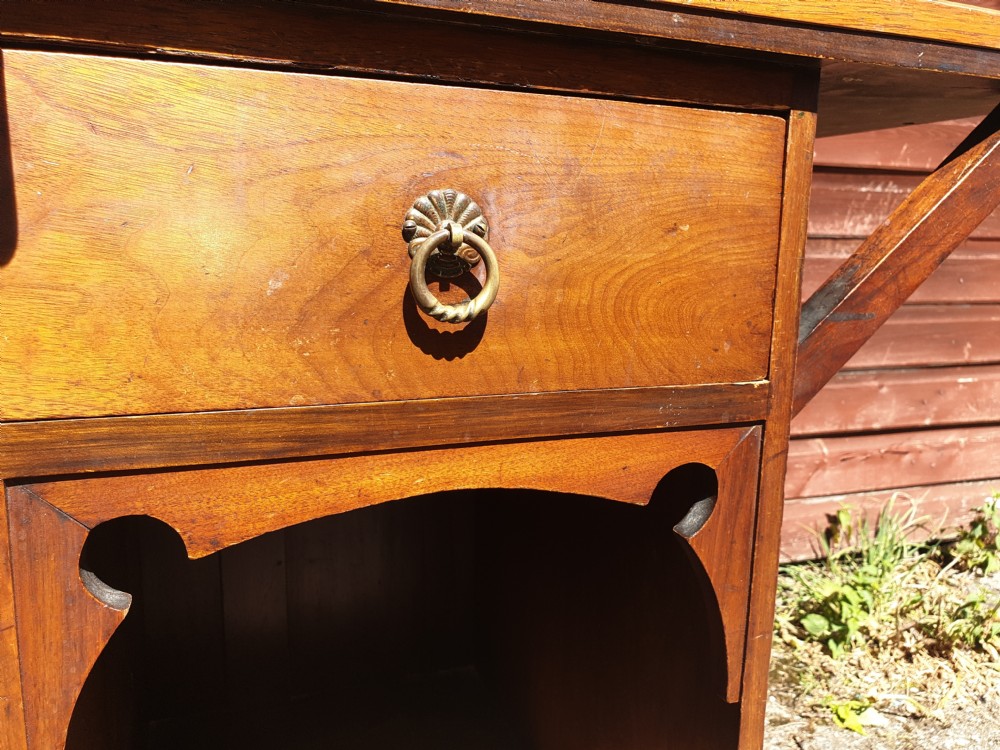 Late Victorian Liberty's style dressing table. View IV