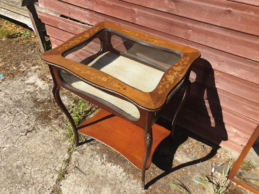 Inlaid bijouterie display table  View II