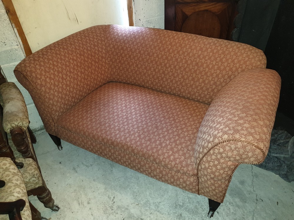 Small drop arm country cottage sofa View VI